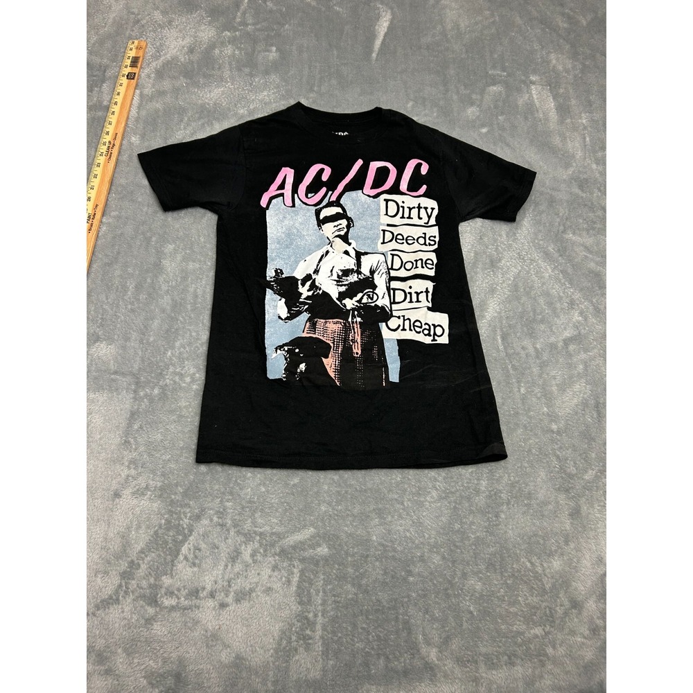AC/DC Dirty Deeds Done Dirt Cheap Smoke Rock and Roll Music Band T-Shirt Small